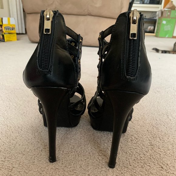 Black Size 8 Heels - Picture 3 of 4